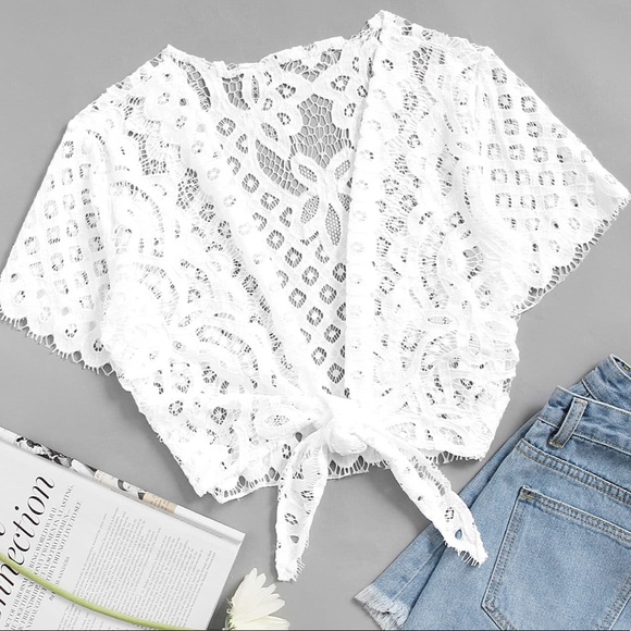 Tops - Tie front lace top white